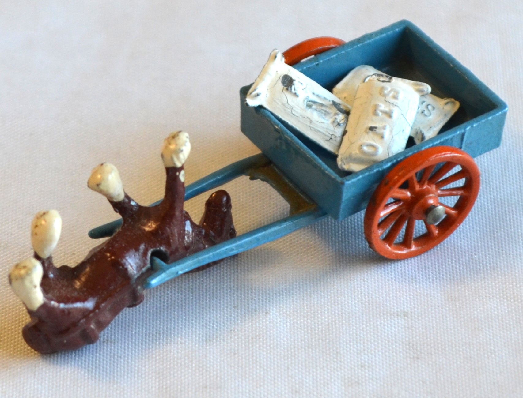 Matchbox MOKO 12 Millers Cart Blue 3 chips