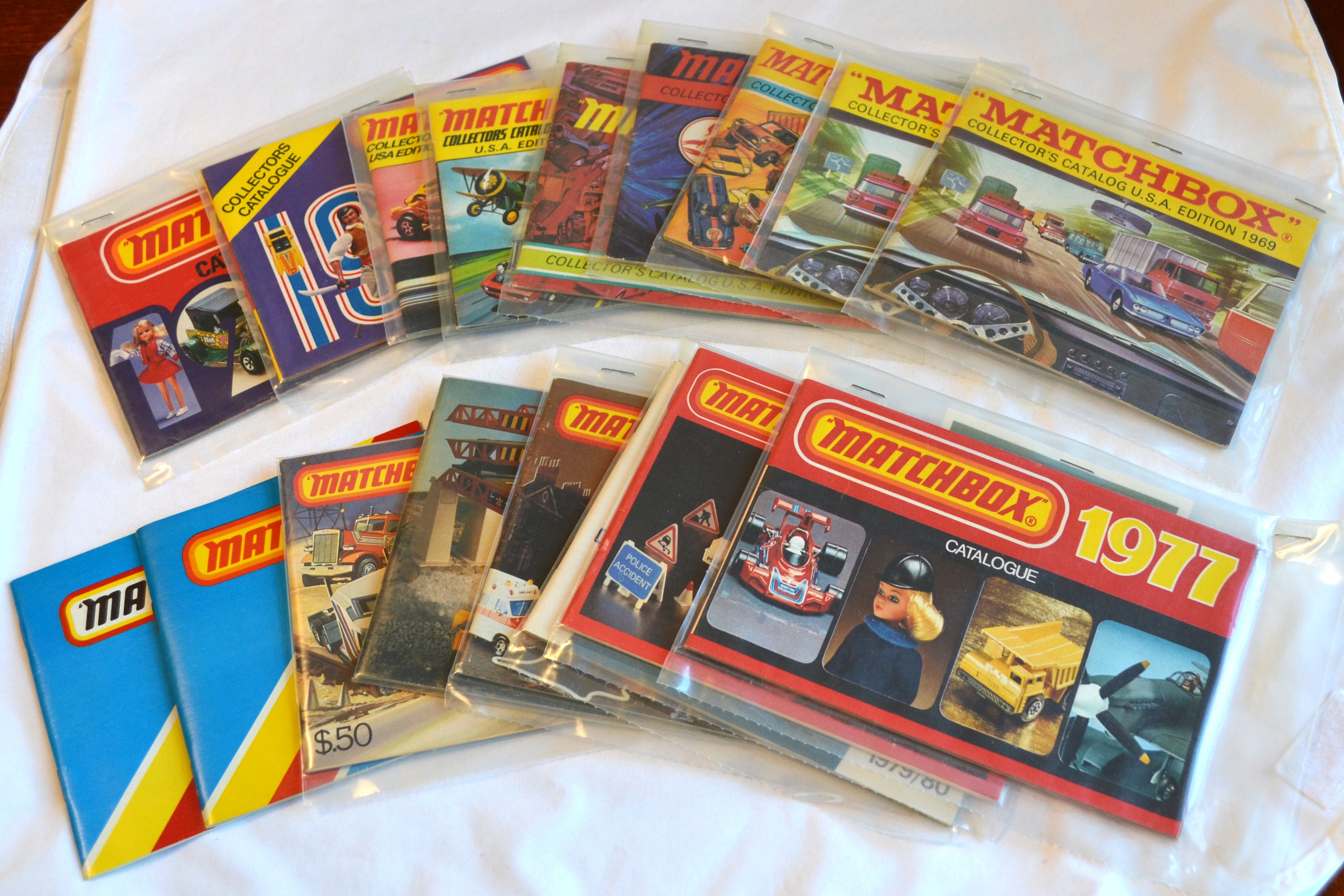 Catalog - 17 Catalogs The Lesney SF Years 1969-83 2 diff 83