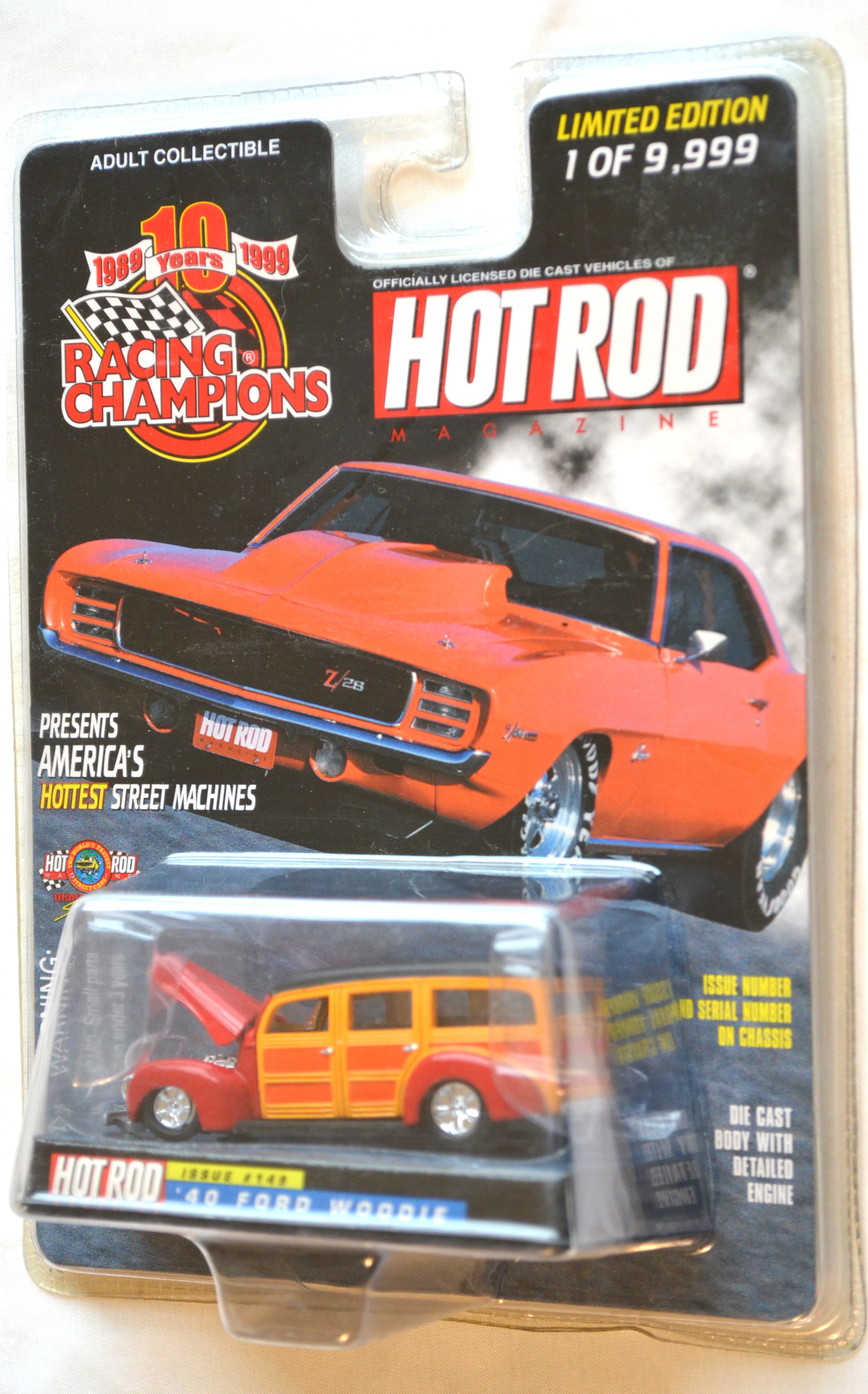 Racing Champions 149 - HOT ROD 40 Ford Woodie Red 1/9999