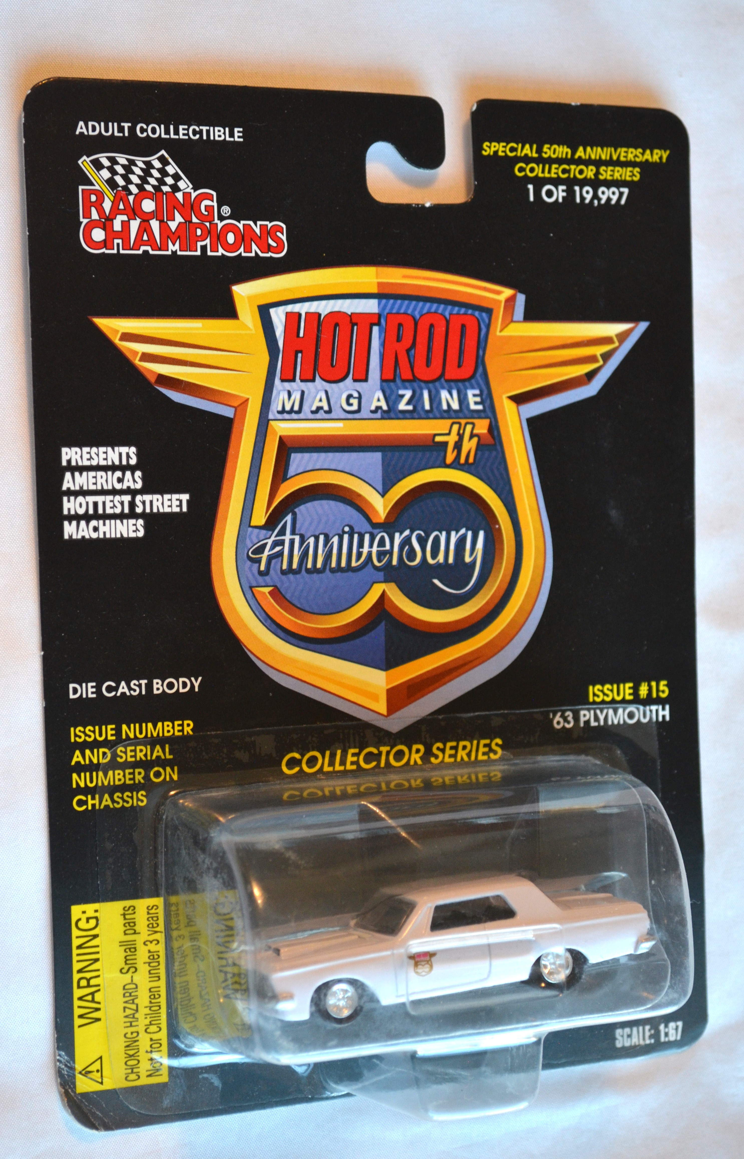 Racing Champions 15 - HOTROD50TH 63 Plymouth pale Lavender 1/19997