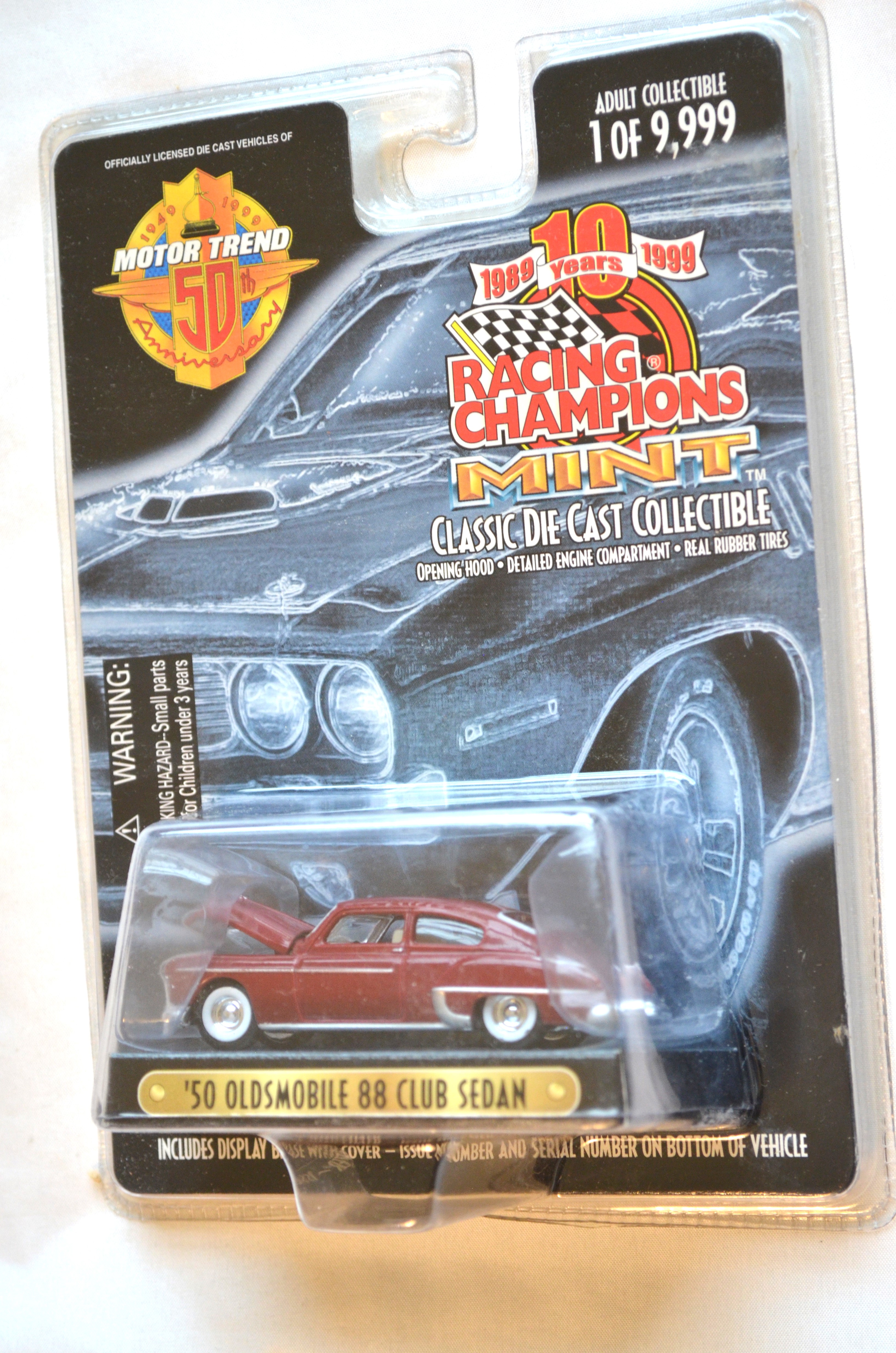 Racing Champions - MINT 50 Olds 88 ClubSedan Maroon MotorTrend50th1/9999