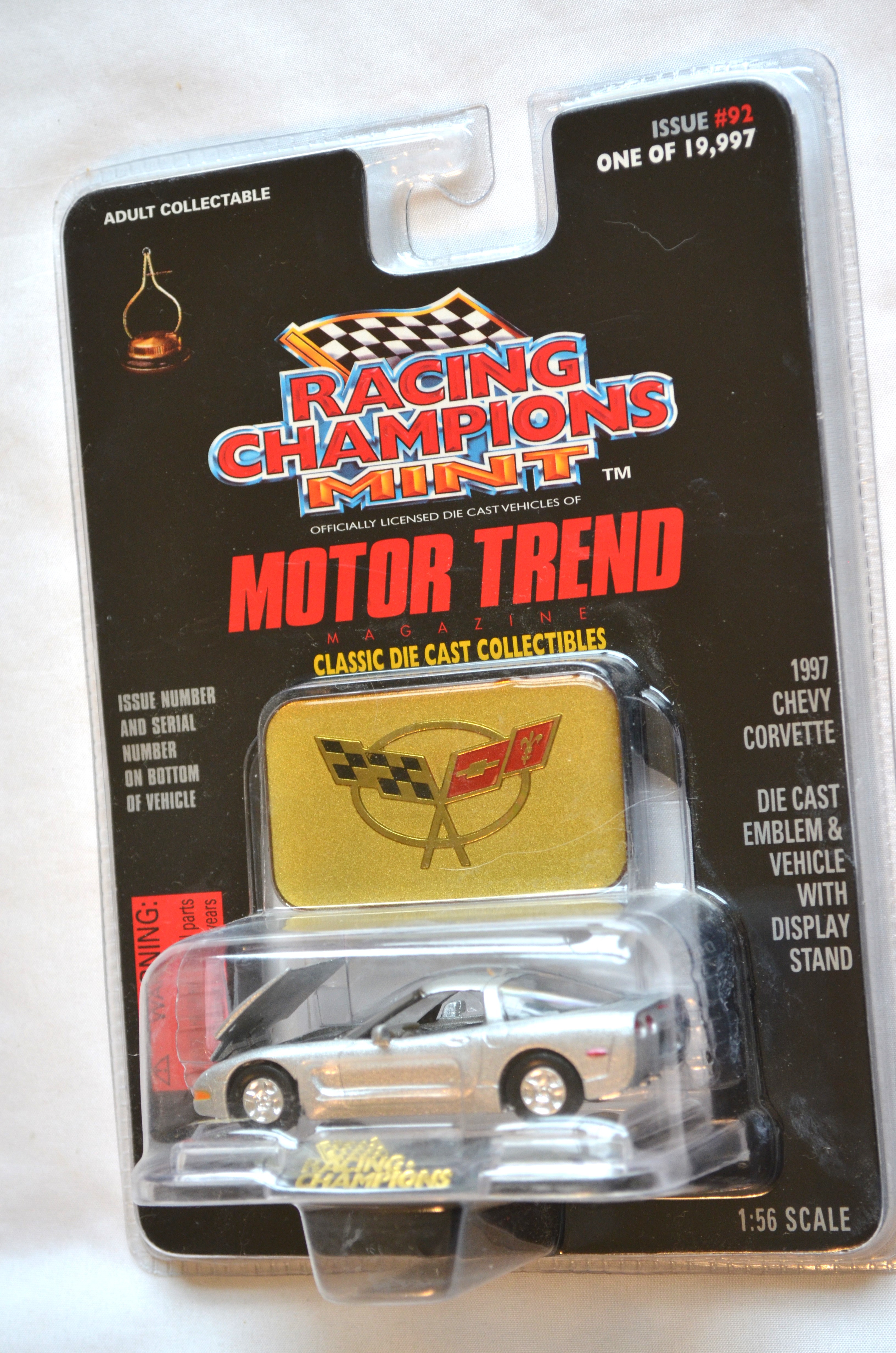 Racing Champions 92 - MOTOR TREND 1997 Corvette metallic Silver 1/19997