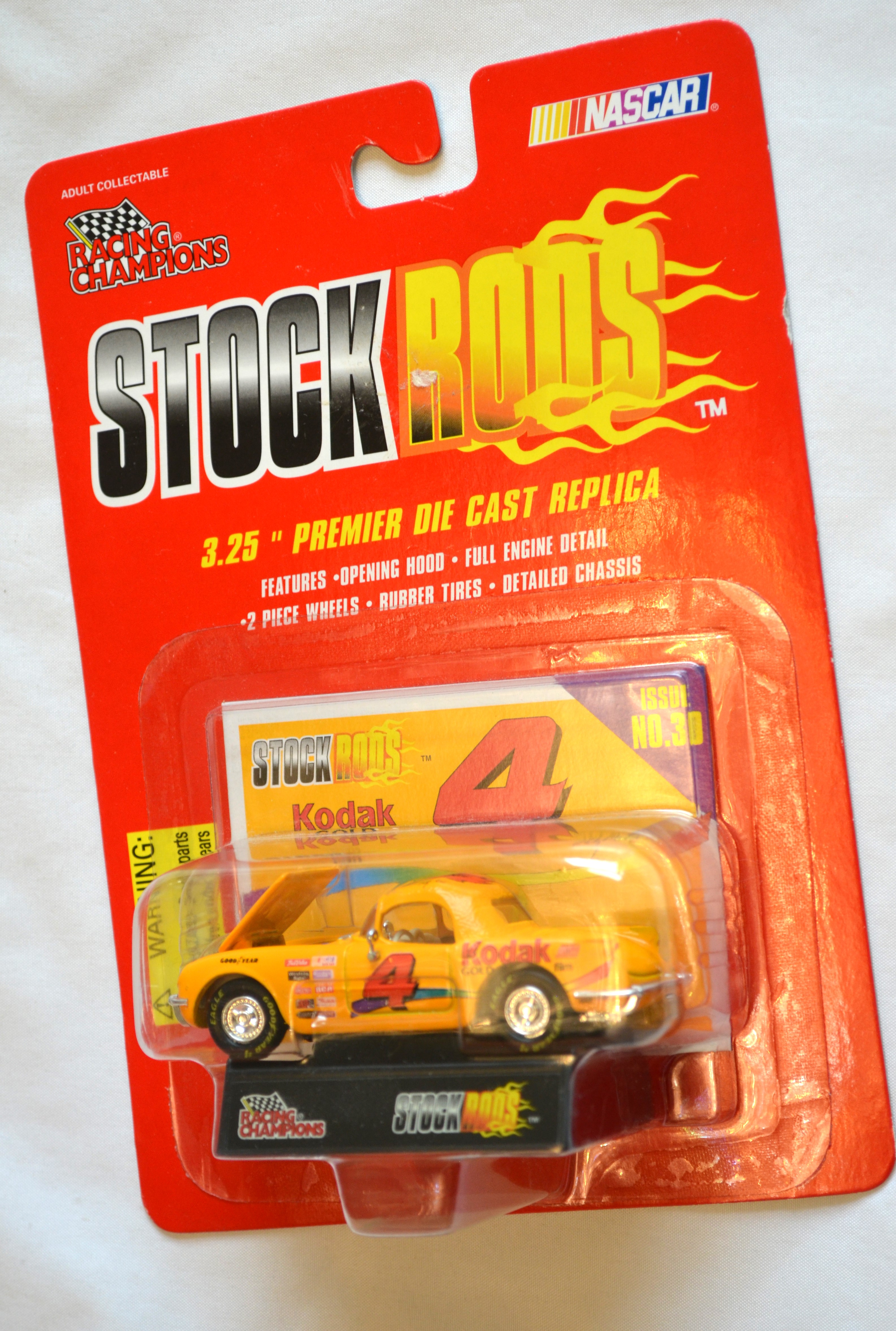 Racing Champions 30 - STOCKRODS 54 Corvette 4 Kodak dark Yellow