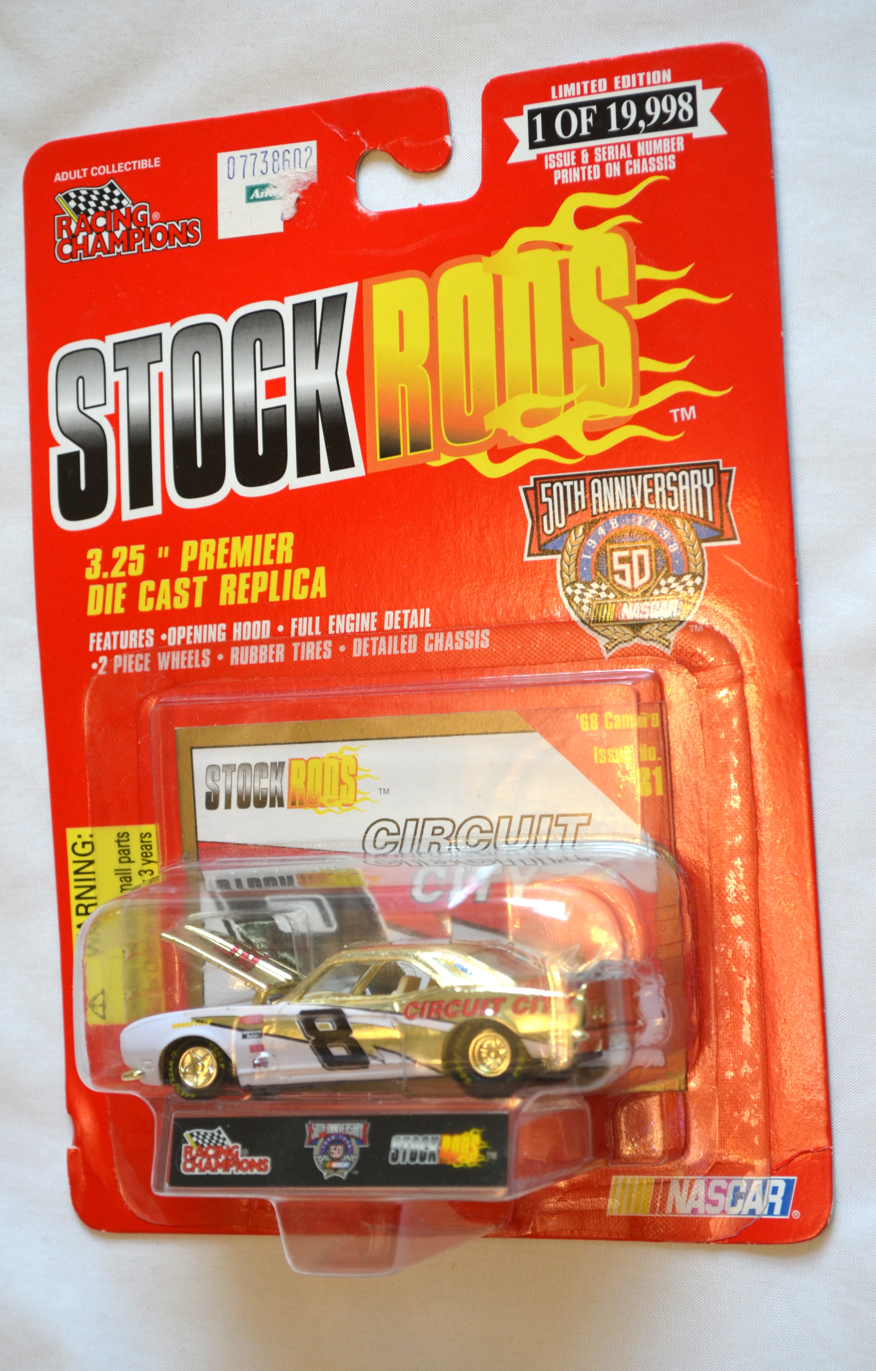 Racing Champions 81 - STOCKRODS Camaro 8 Circuit City Stricklin 1/19998