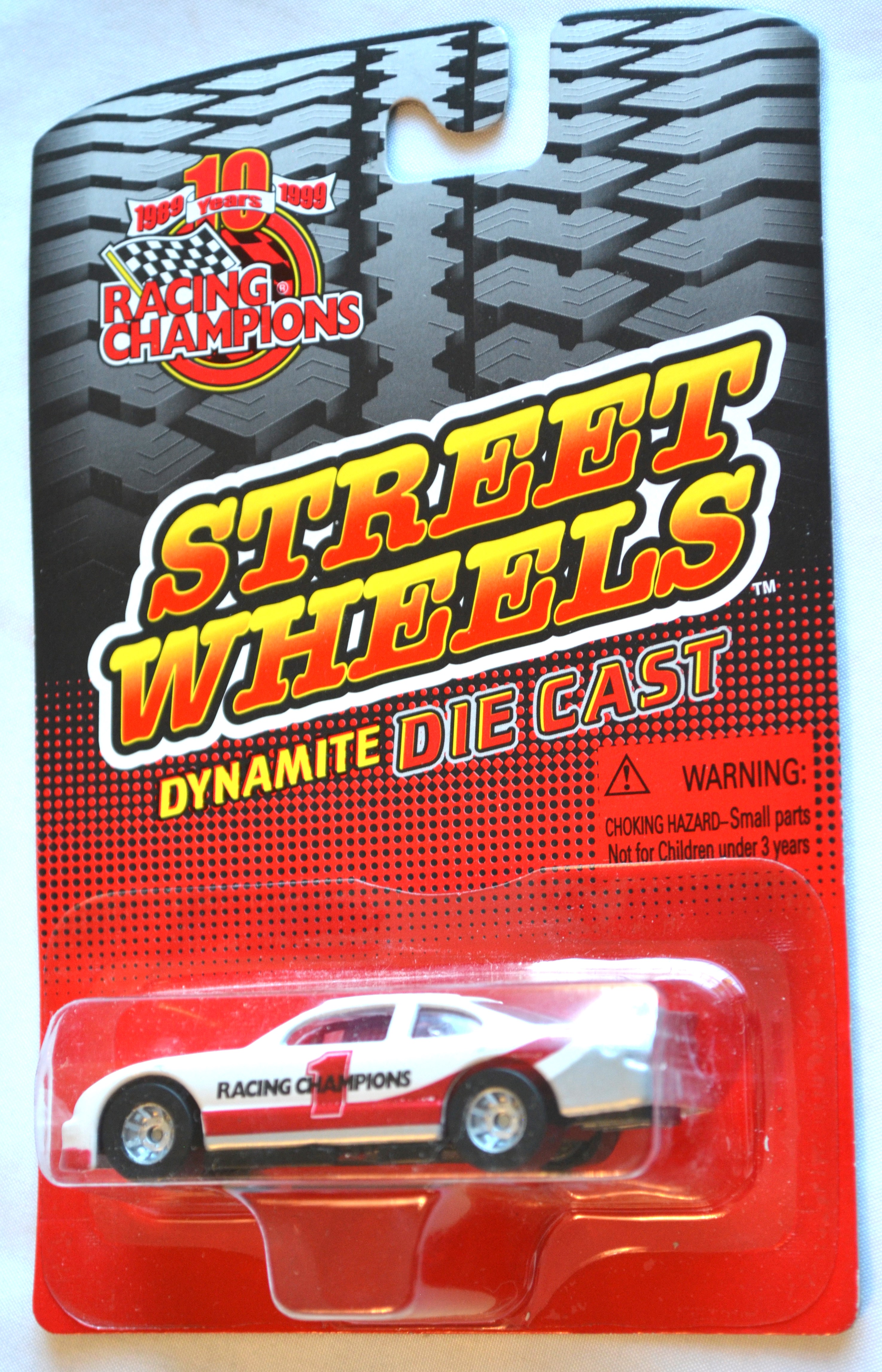 Racing Champions - STREETWHEELS Racing Champions White 1