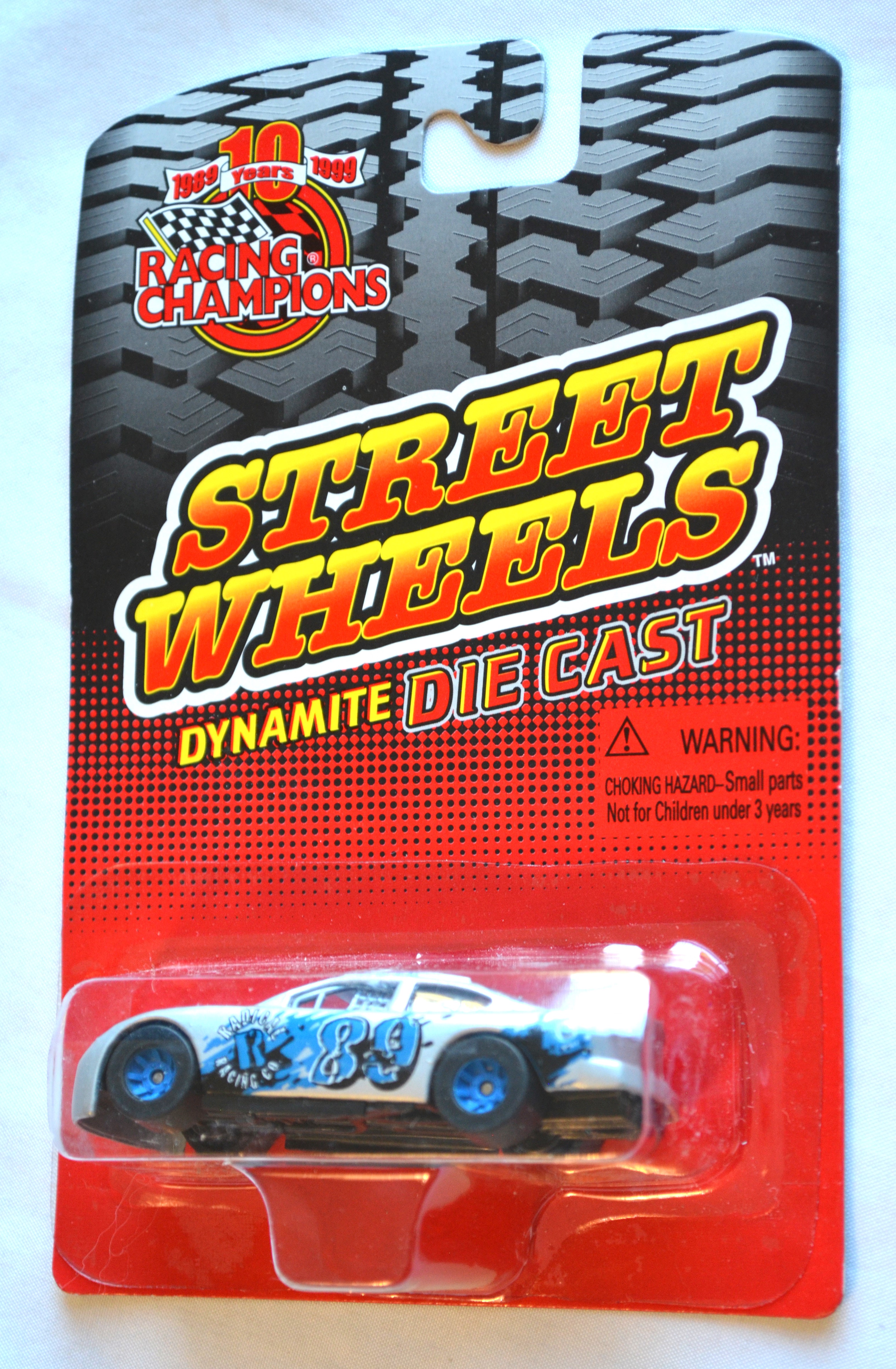 Racing Champions - STREETWHEELS Radical Racing 89 Grey