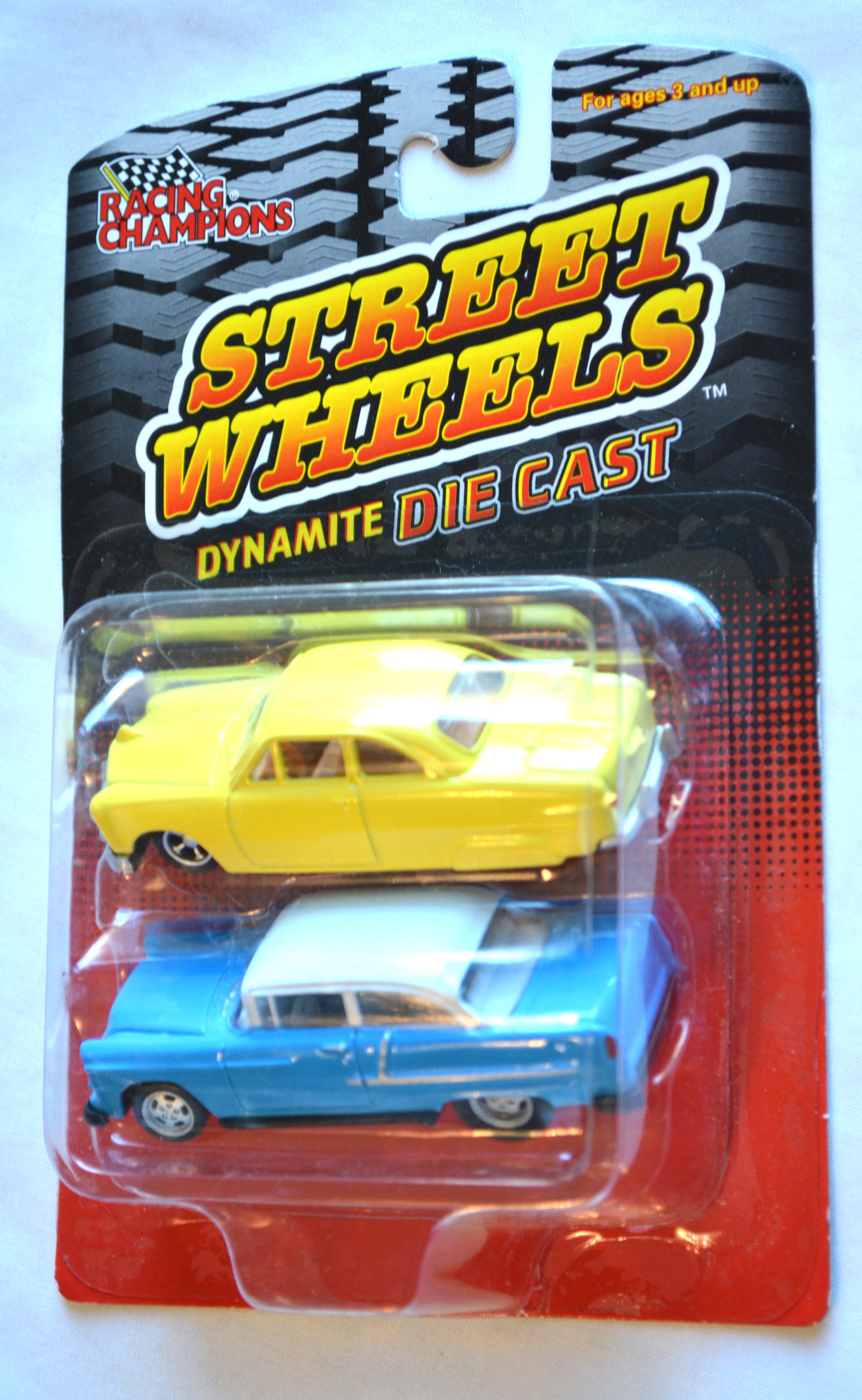 Racing Champions - STREETWHEELS 2-pk light Yellow Sedan/lt Blue 55 Chevy