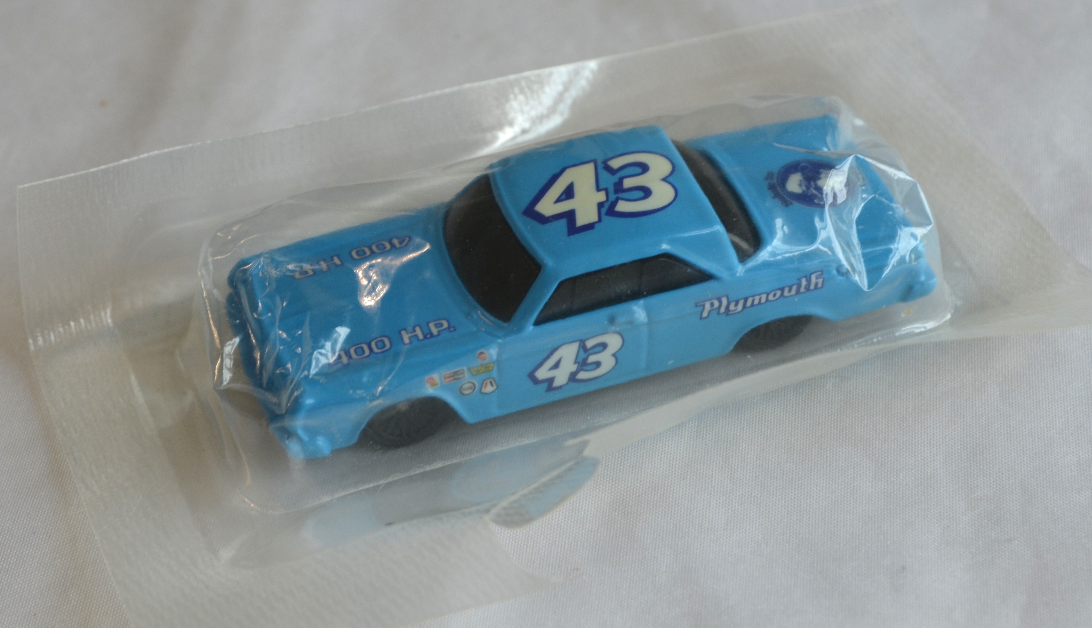New Hot Wheels - 64 Plymouth Belvedere Blue 43